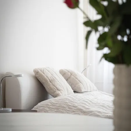 Hídfő Apartman
